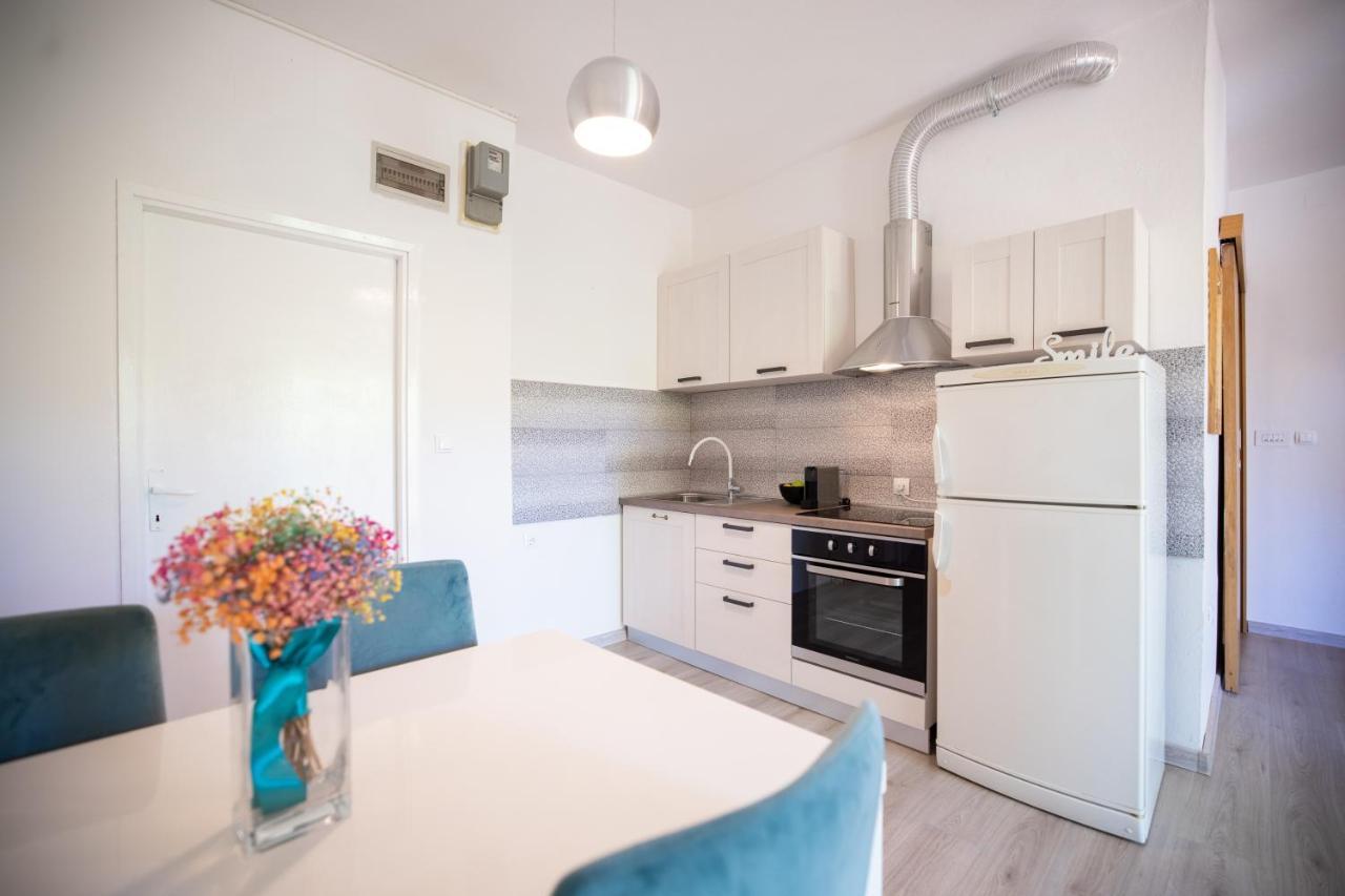 Apartments And A Room Ina Zadar Ngoại thất bức ảnh