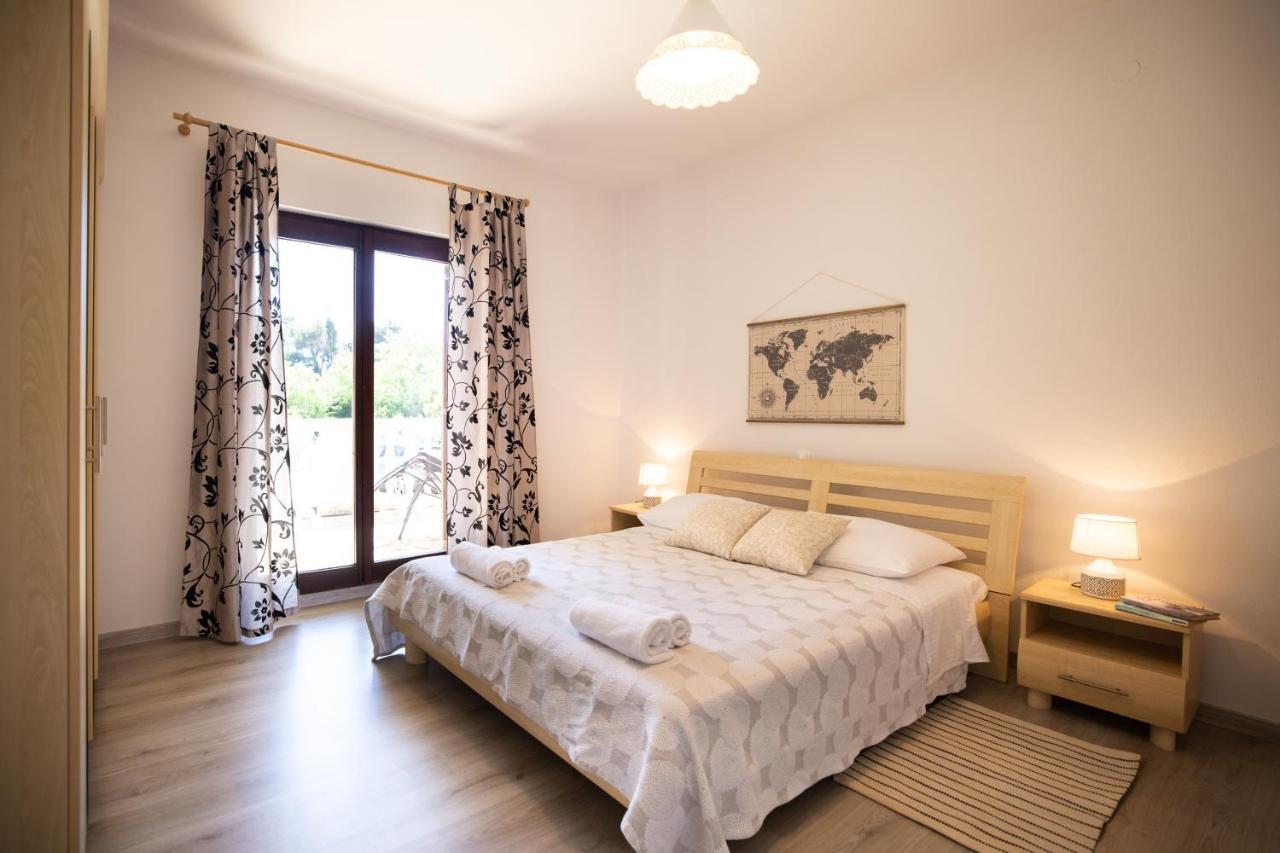 Apartments And A Room Ina Zadar Ngoại thất bức ảnh