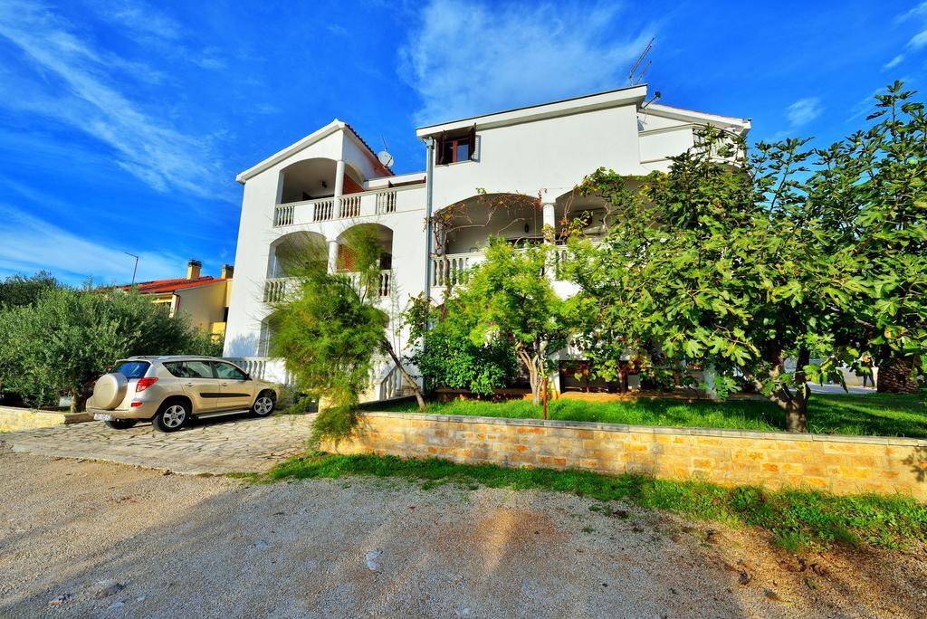Apartments And A Room Ina Zadar Ngoại thất bức ảnh