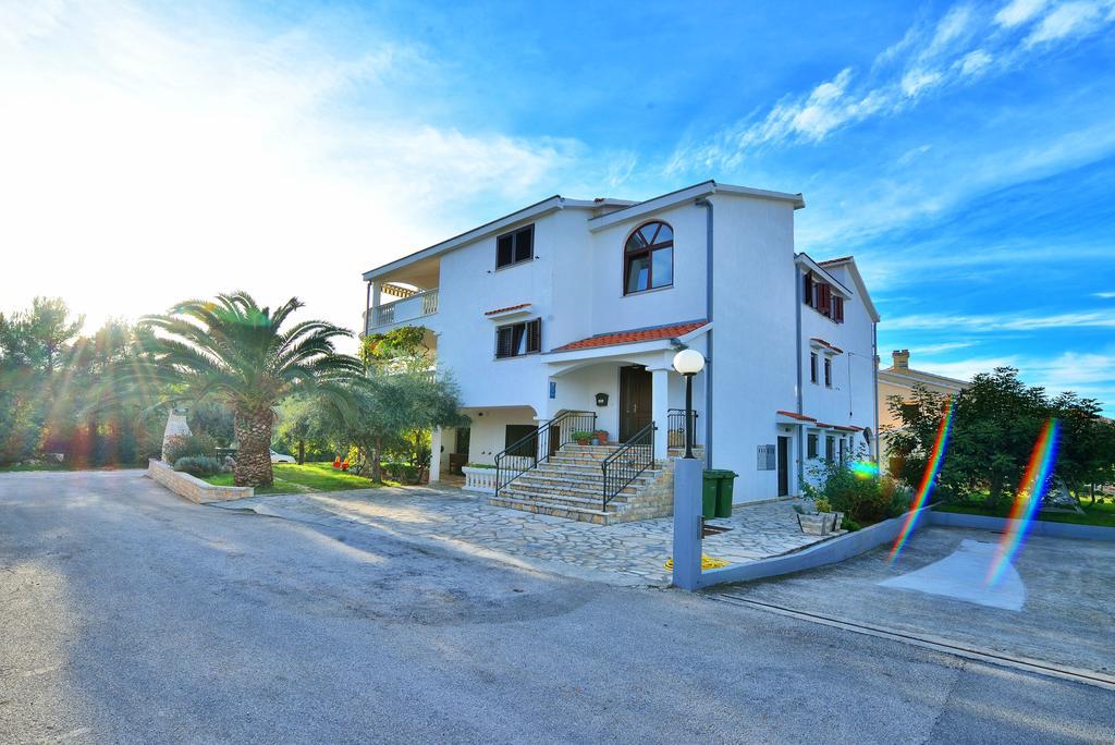 Apartments And A Room Ina Zadar Ngoại thất bức ảnh