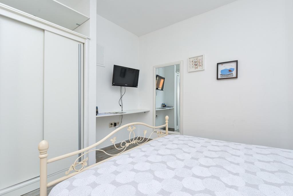 Apartments And A Room Ina Zadar Ngoại thất bức ảnh